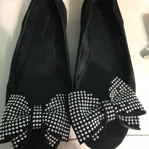 BCBG- studded bow velvet flats